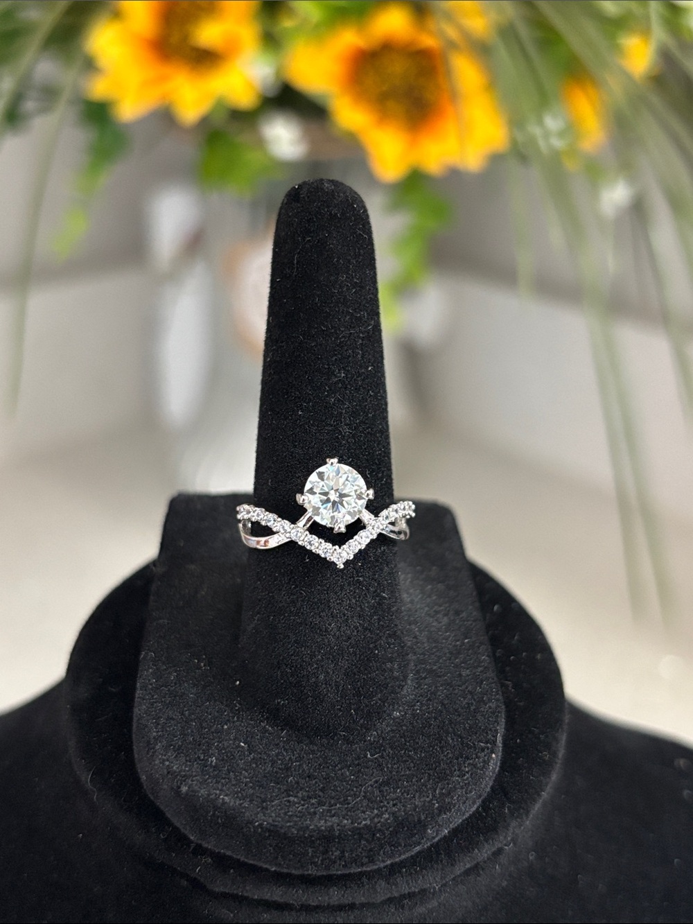 Silver Solitaire Moissanite Twist Engagement Ring Size 6